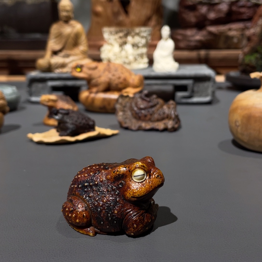 木陈**金鹿角工艺品摆件