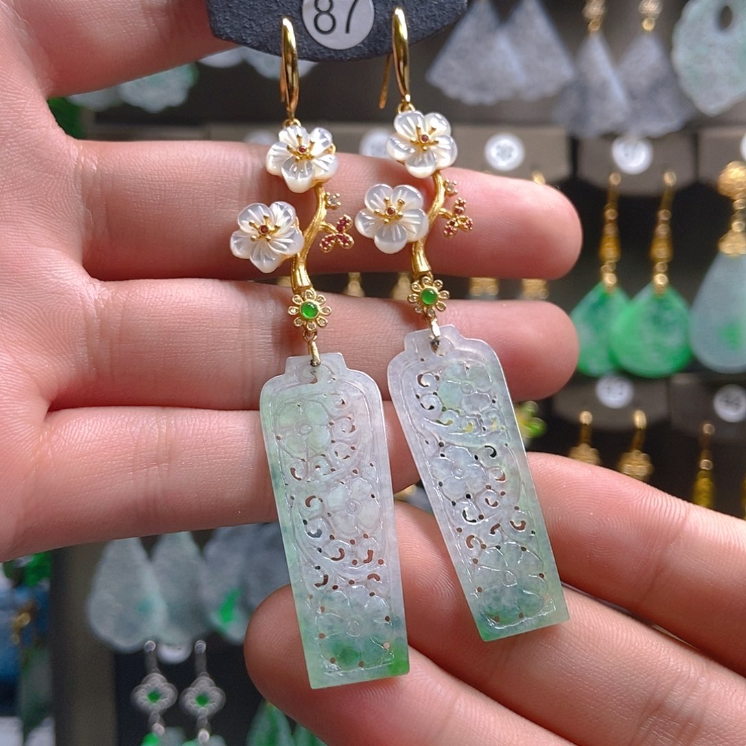 翡翠未镶嵌耳饰翡翠