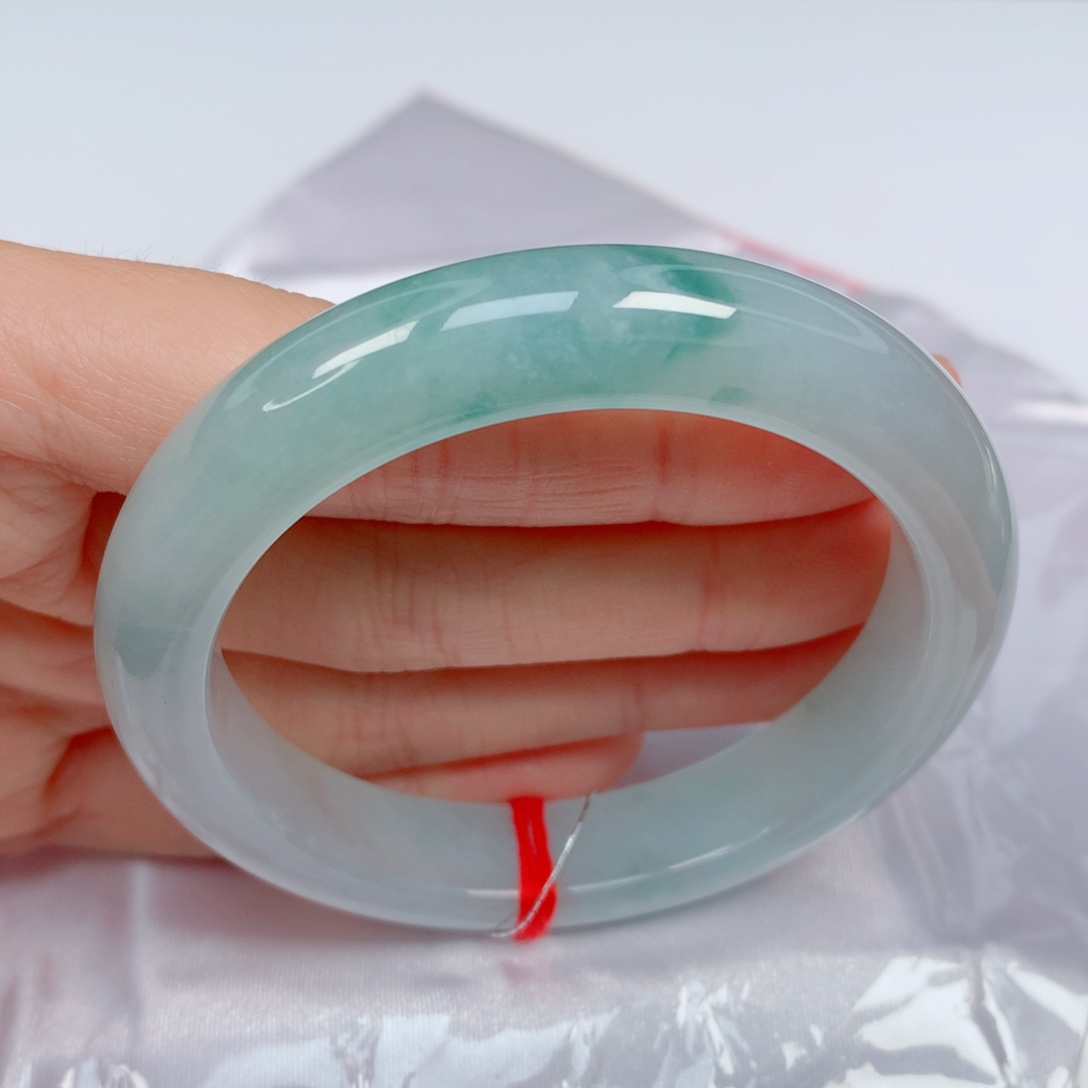 翡翠手镯未镶嵌53.7正圈