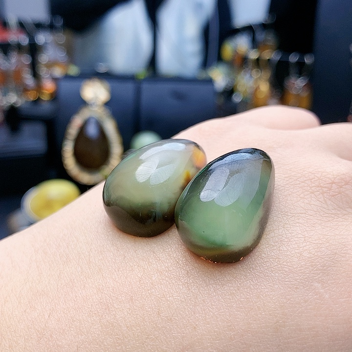 琥珀裸石未镶嵌梦*耳坠