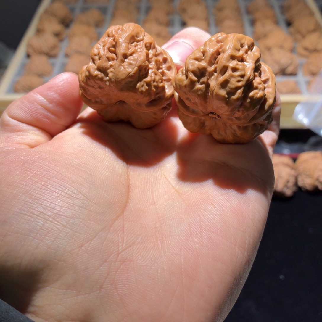 1***K吊坠文玩核桃山地娃