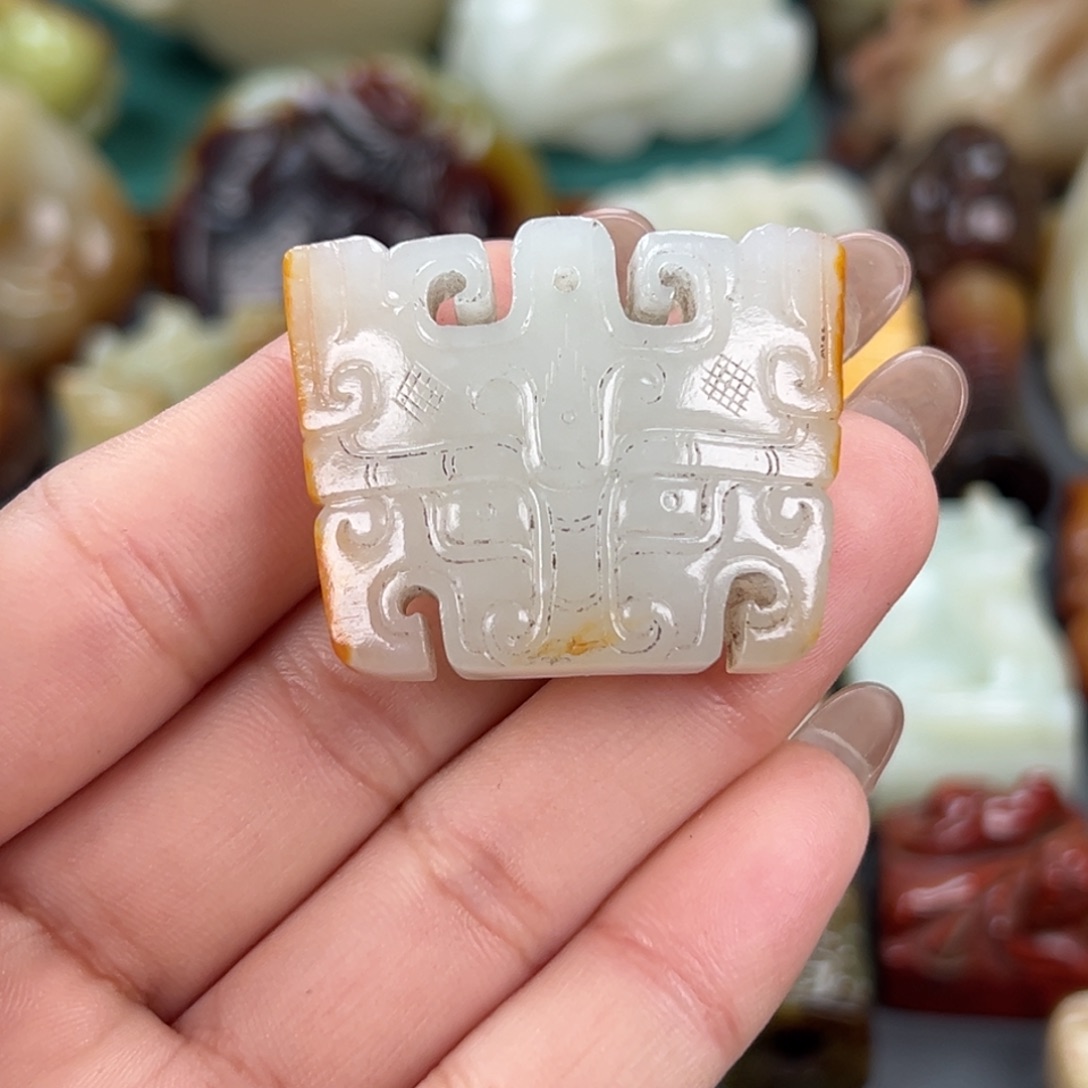 和田玉颈饰未镶嵌浪*