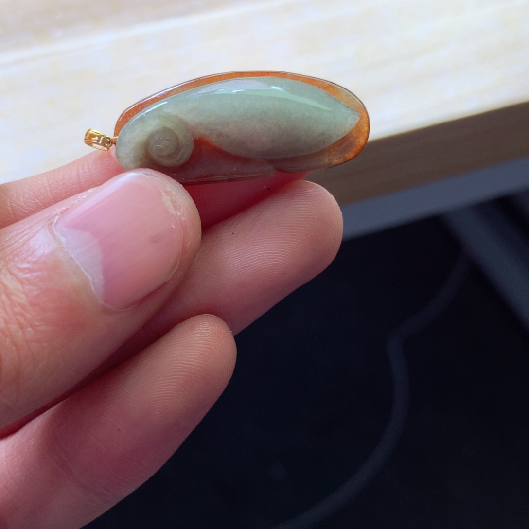 翡翠颈饰18K金镶嵌吊坠