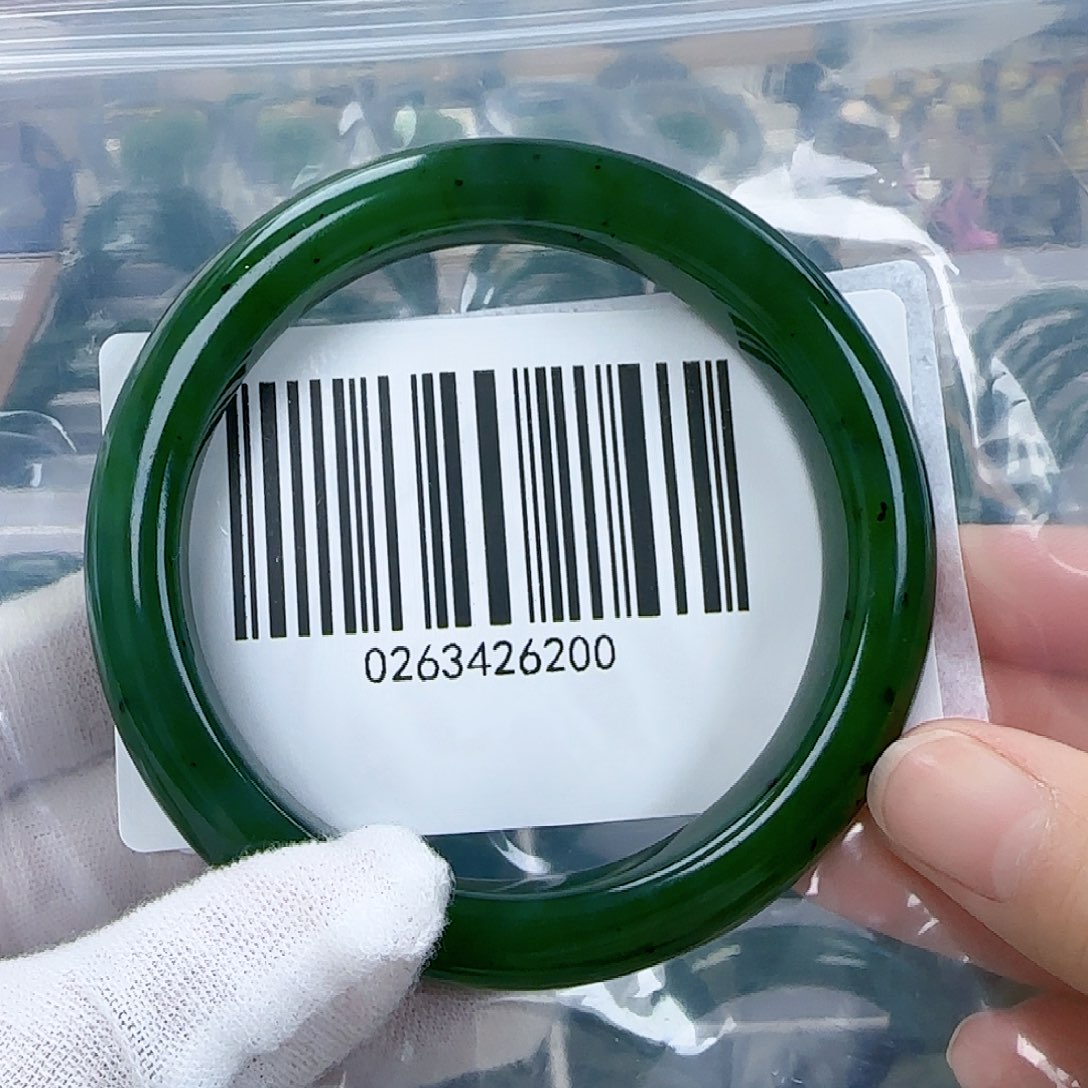 和田玉（碧玉）手镯未镶嵌微瑕61