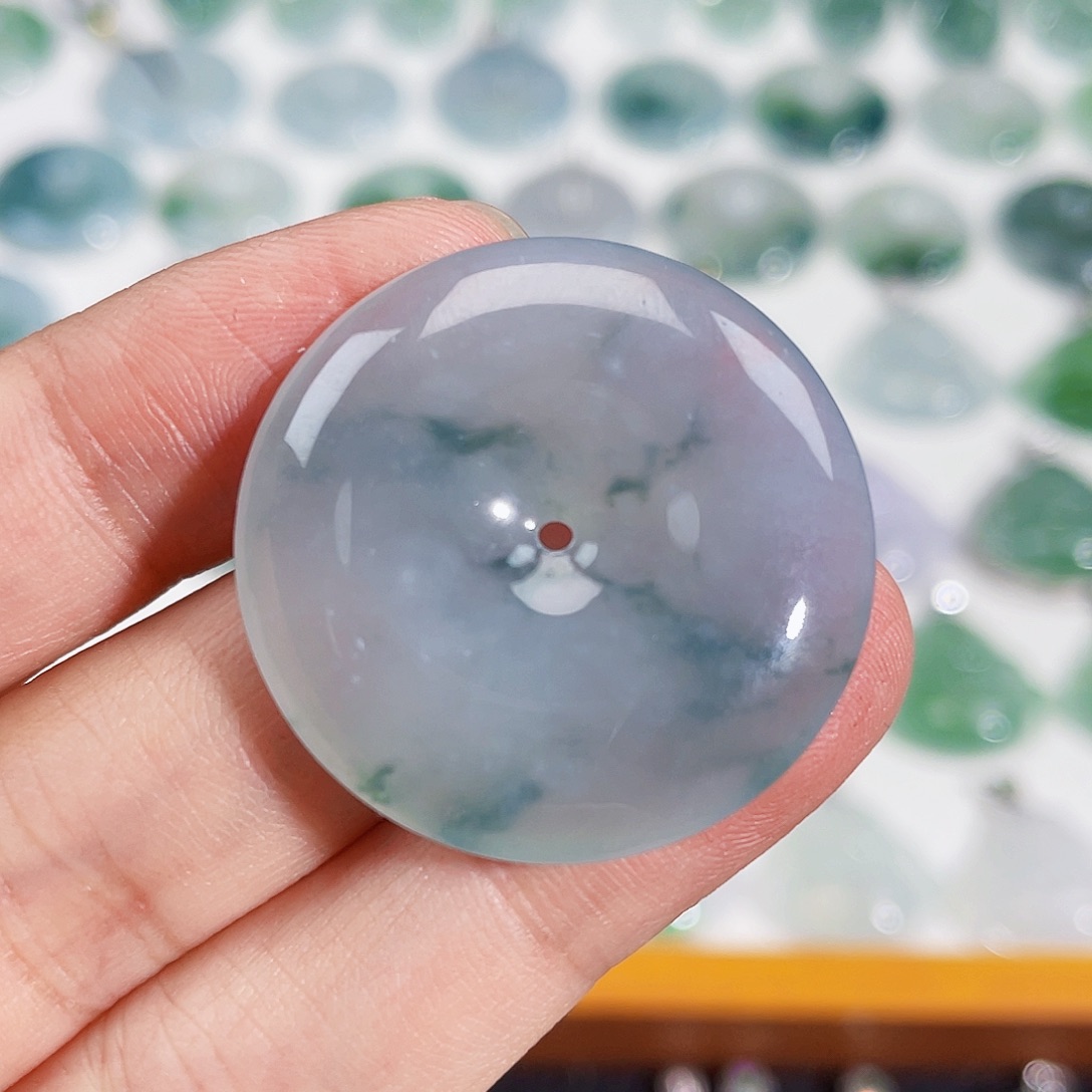 颈饰未镶嵌翡翠吊坠