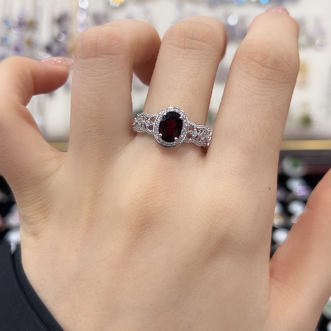 石榴石银S925镶嵌戒指