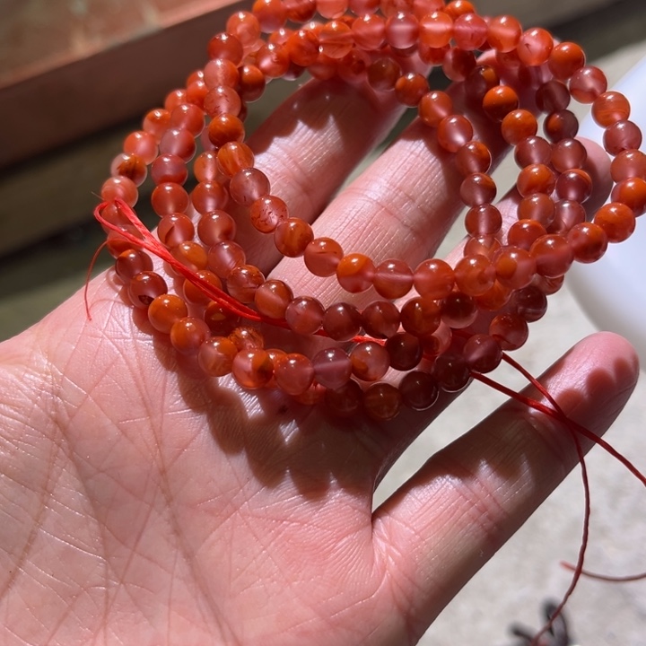 南红玛瑙未镶嵌手链