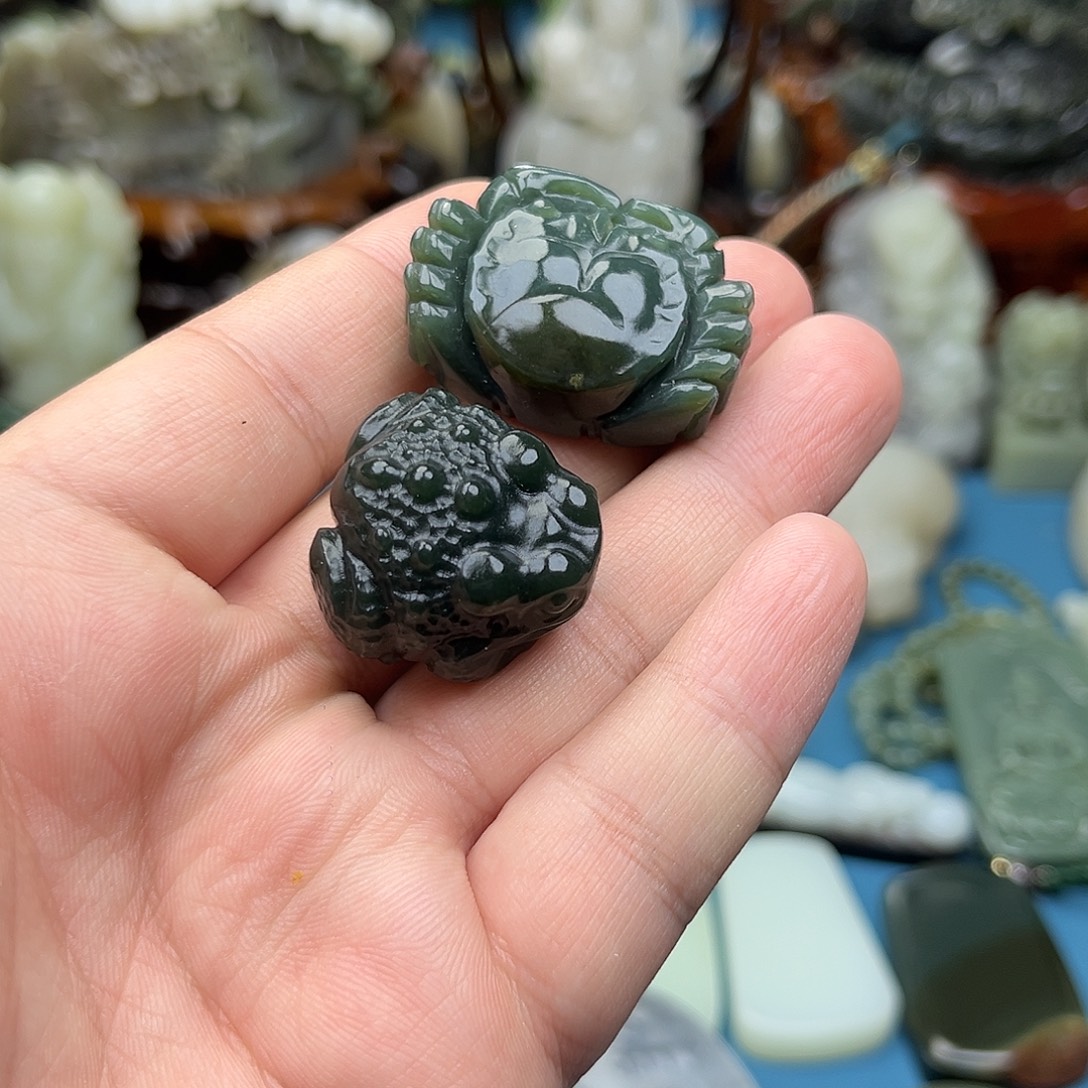 老***头和田玉未镶嵌颈饰