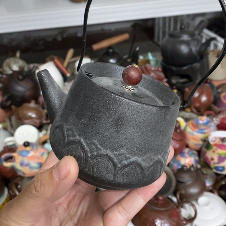 陶瓷艺术品及陶瓷壶