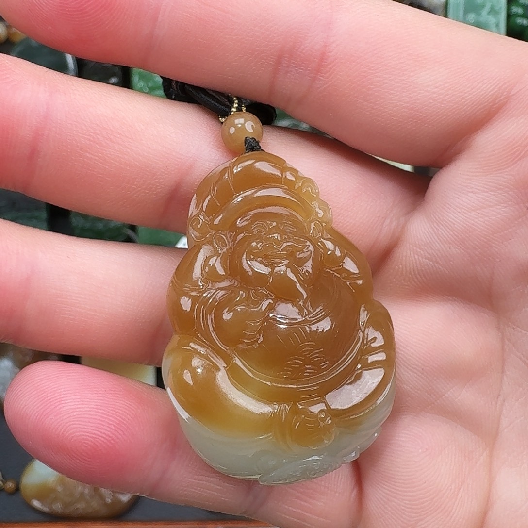 韓***中和田玉未镶嵌颈饰