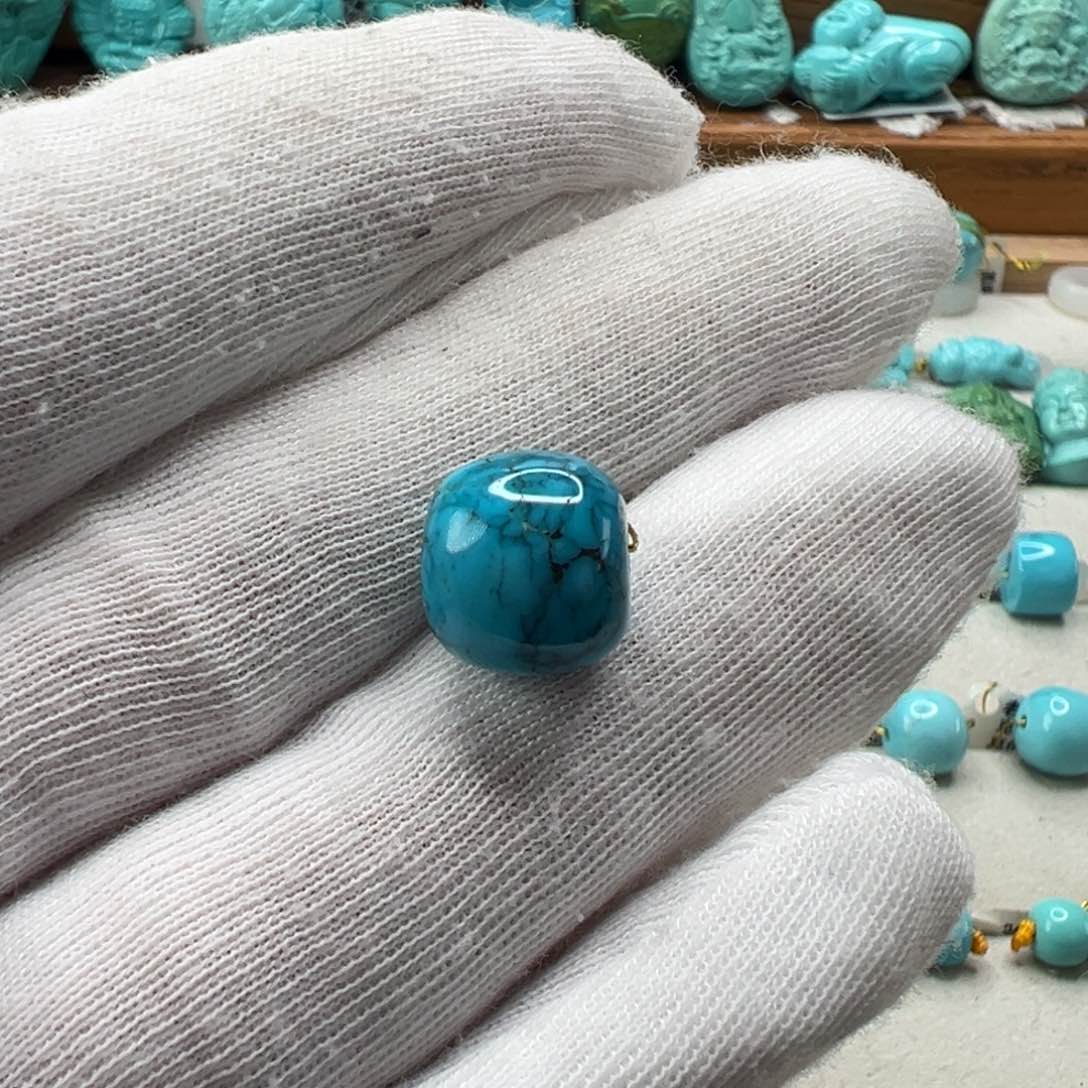 绿松石配饰未镶嵌