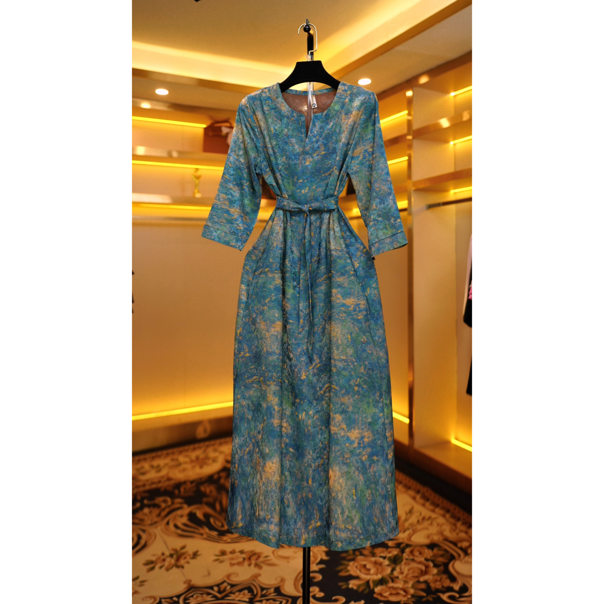 051冬秋季长袖百搭时尚简约休闲显瘦遮肉减龄连衣裙气质