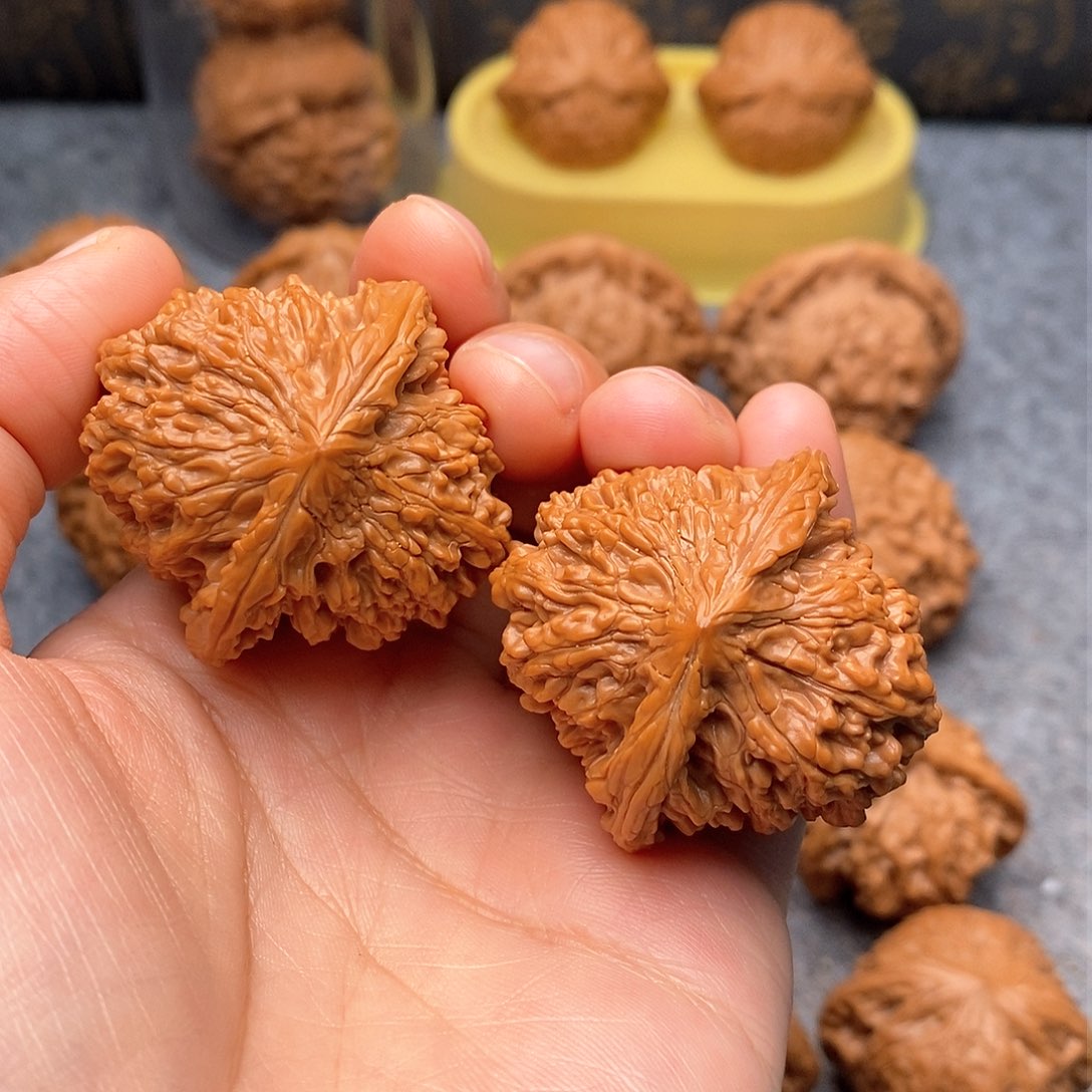 文玩核桃把件满天星39尺