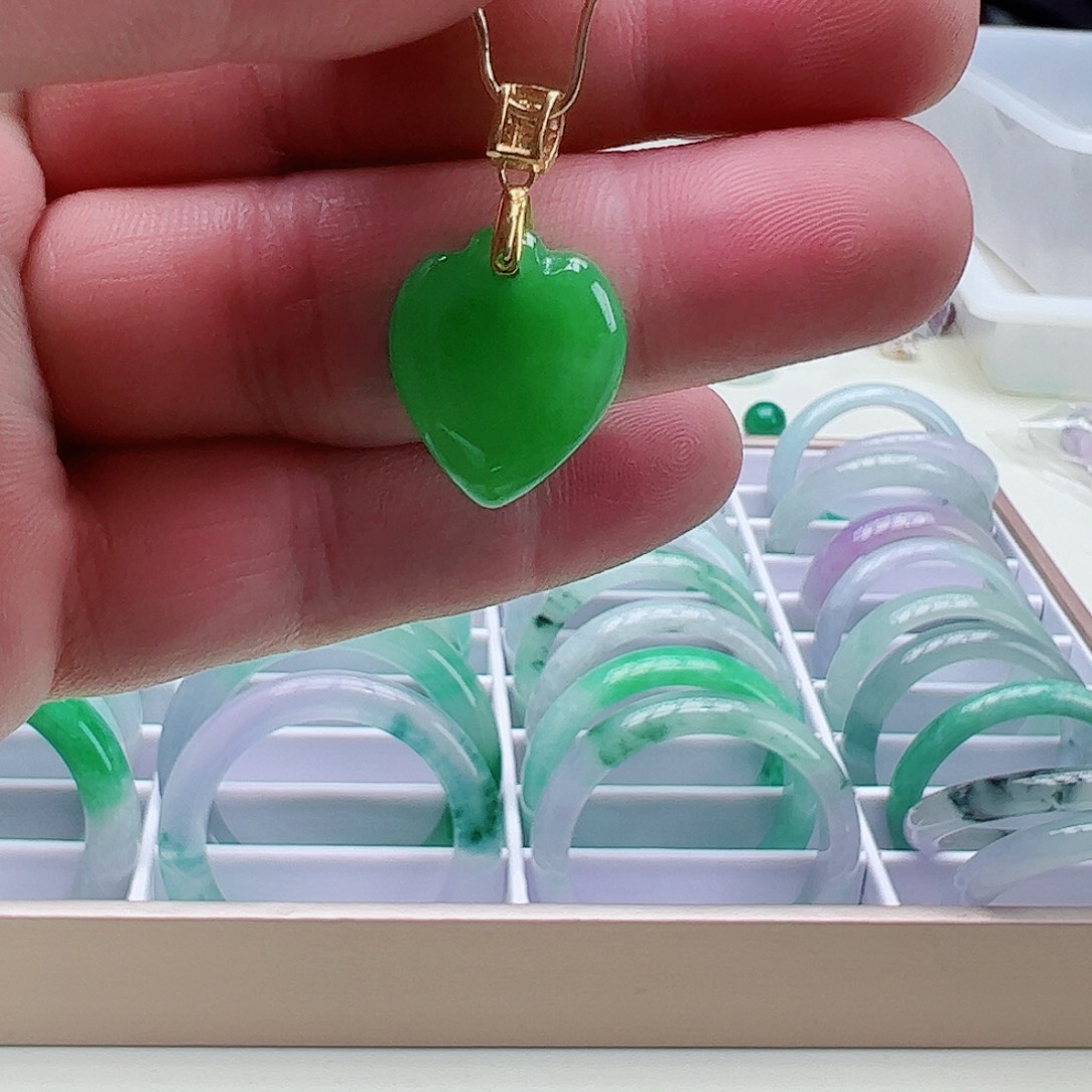 翡翠吊坠(赠链)银S925镶嵌