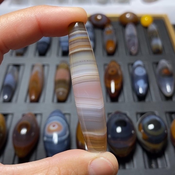 玛瑙/玉髓未镶嵌珠宝半成品