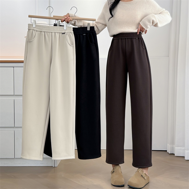 卡洛町大码女装110-200斤冬新款休闲百搭高腰显瘦加绒哈伦裤8092