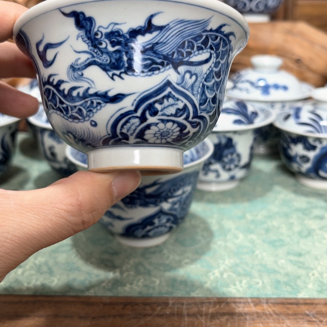 翰林瓷轩穿花龙压手杯