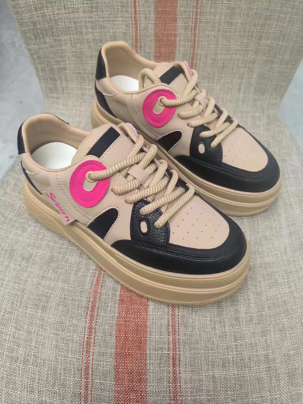 熊猫板鞋女2025秋季新款真皮透气系带休闲圆头丑萌厚底    