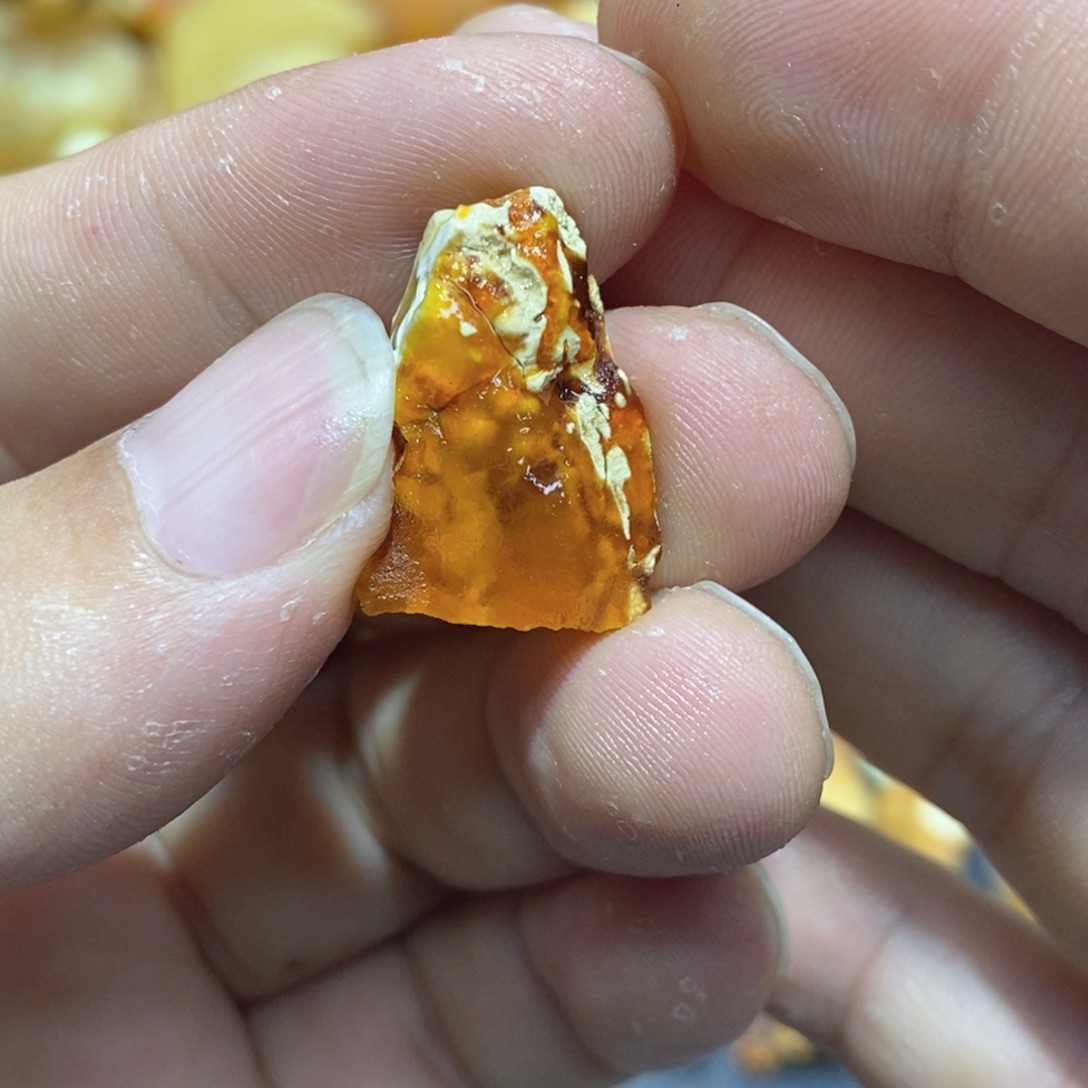 定制琥珀蜜蜡原石定制