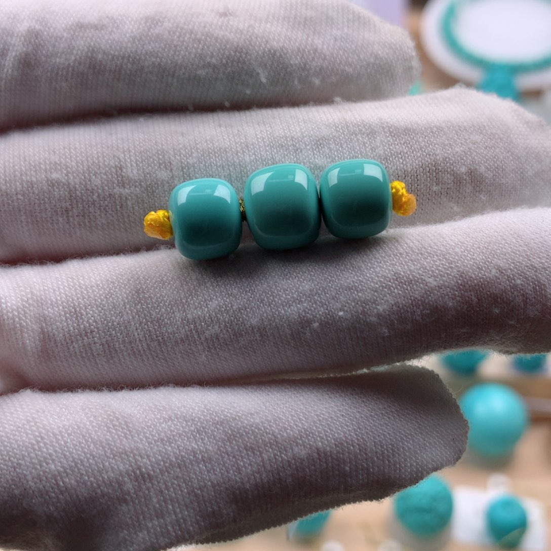 绿松石配饰未镶嵌