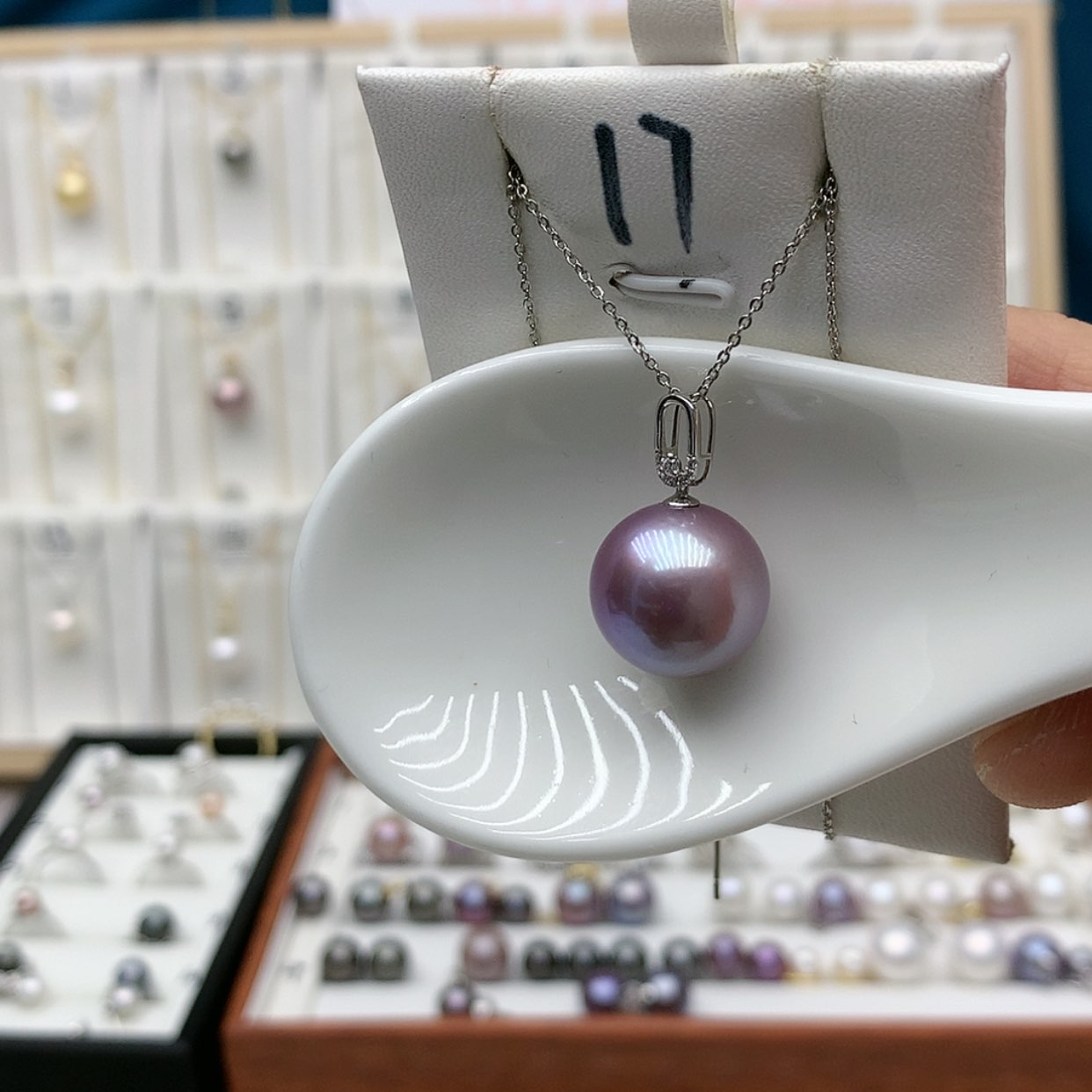 【闪购商品】淡水珍珠吊坠(赠链)18K金镶嵌