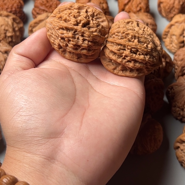 阿***日文玩核桃吊坠42全品虎头