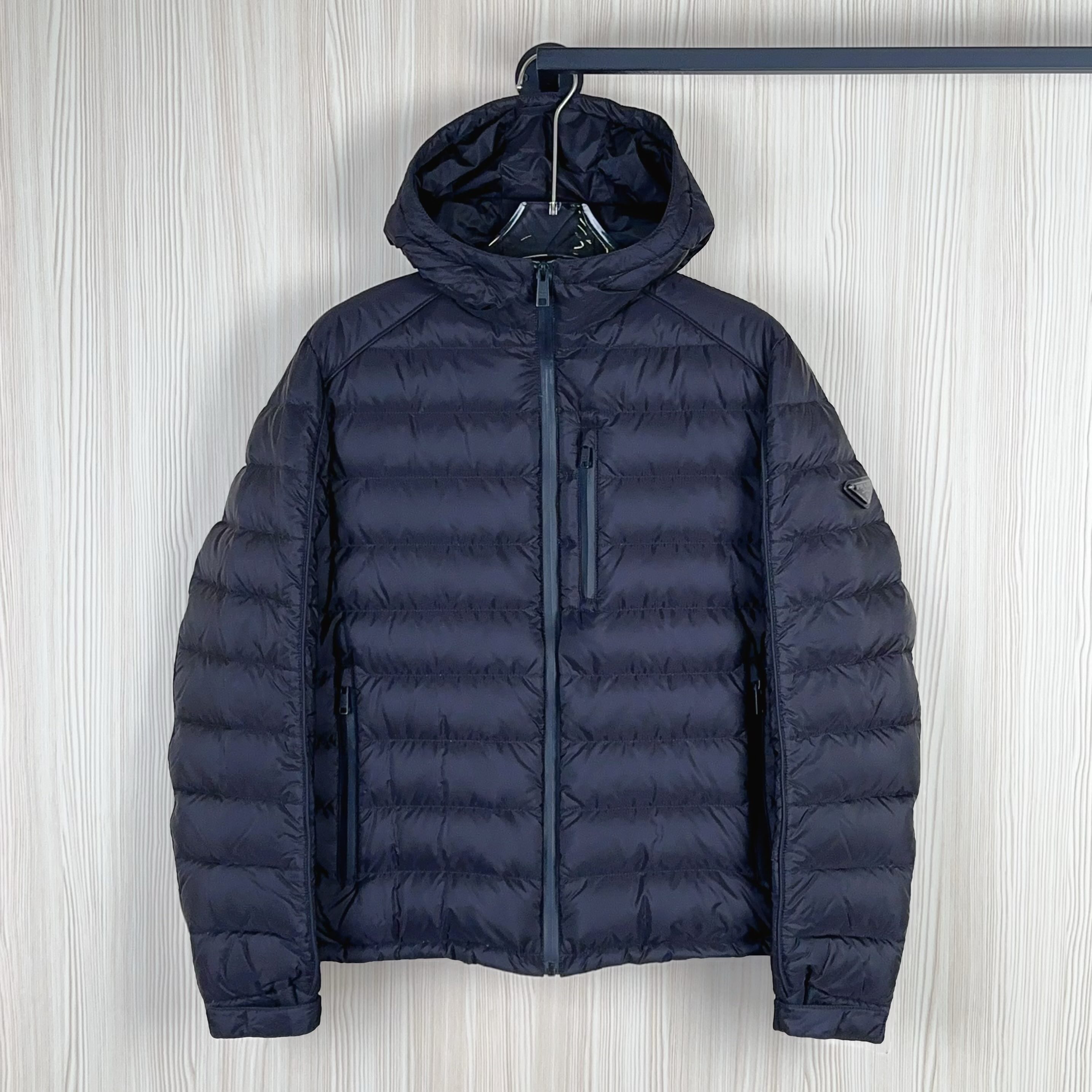 99新 Prada/普拉达 羽绒服成色看直播 尺码48 /GSH1809 