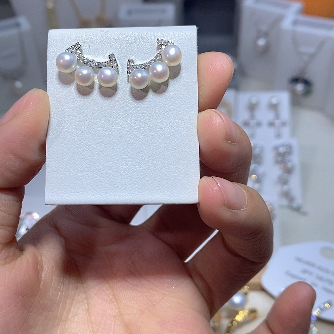 耳饰淡水珍珠未镶嵌