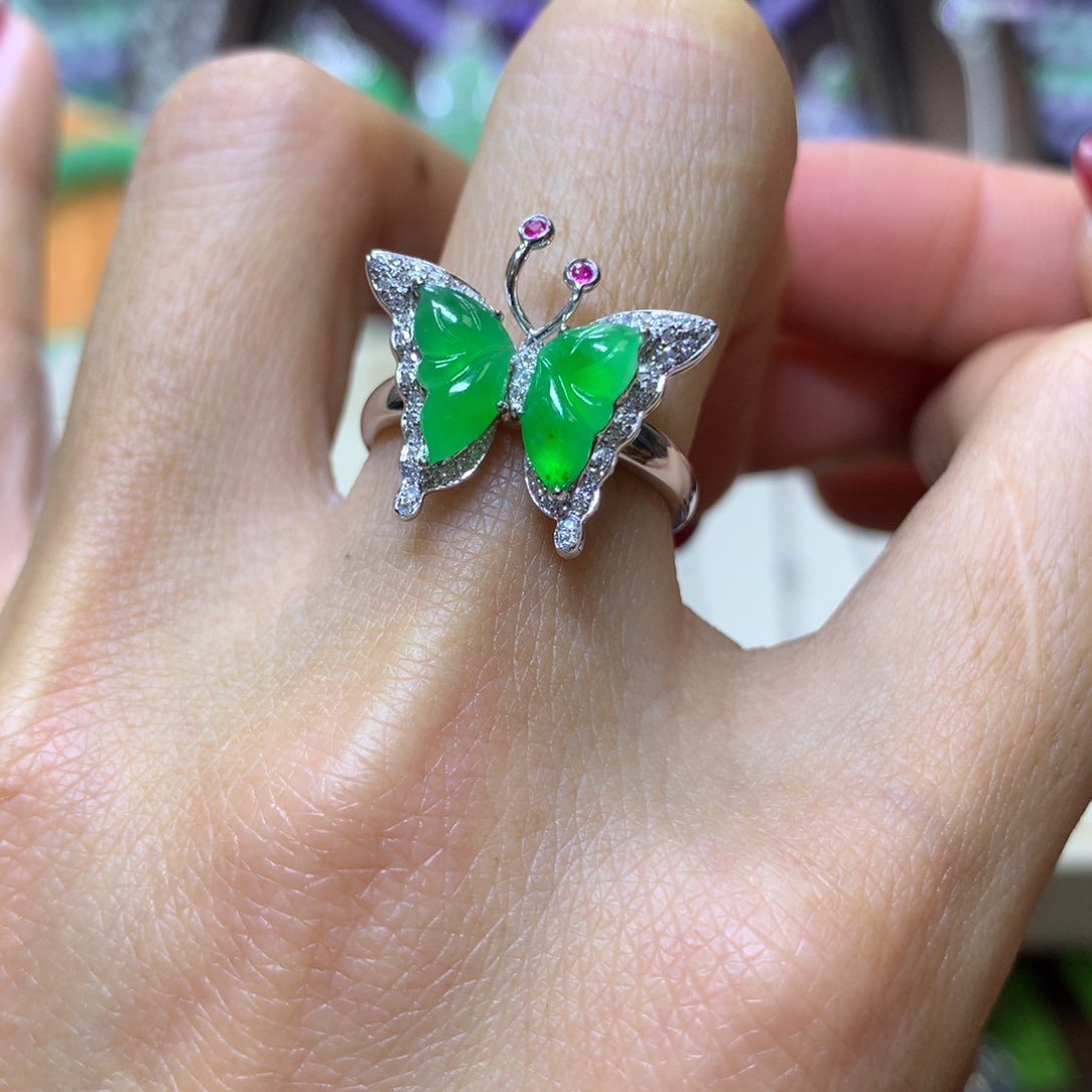 【闪购商品】翡翠颈饰18K金镶嵌翡翠