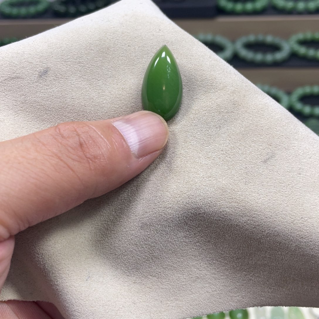 和田玉（碧玉）未镶嵌颈饰