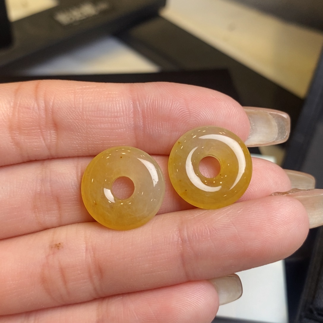 翡翠耳饰未镶嵌冰黄翡甜甜圈