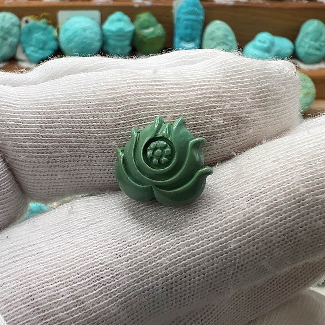 绿松石配饰未镶嵌