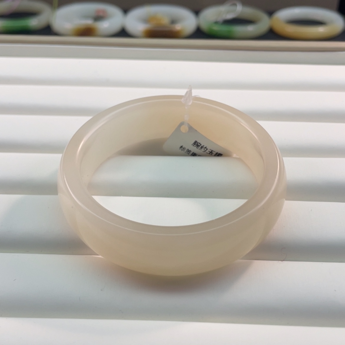 【闪购商品】和田玉手镯未镶嵌