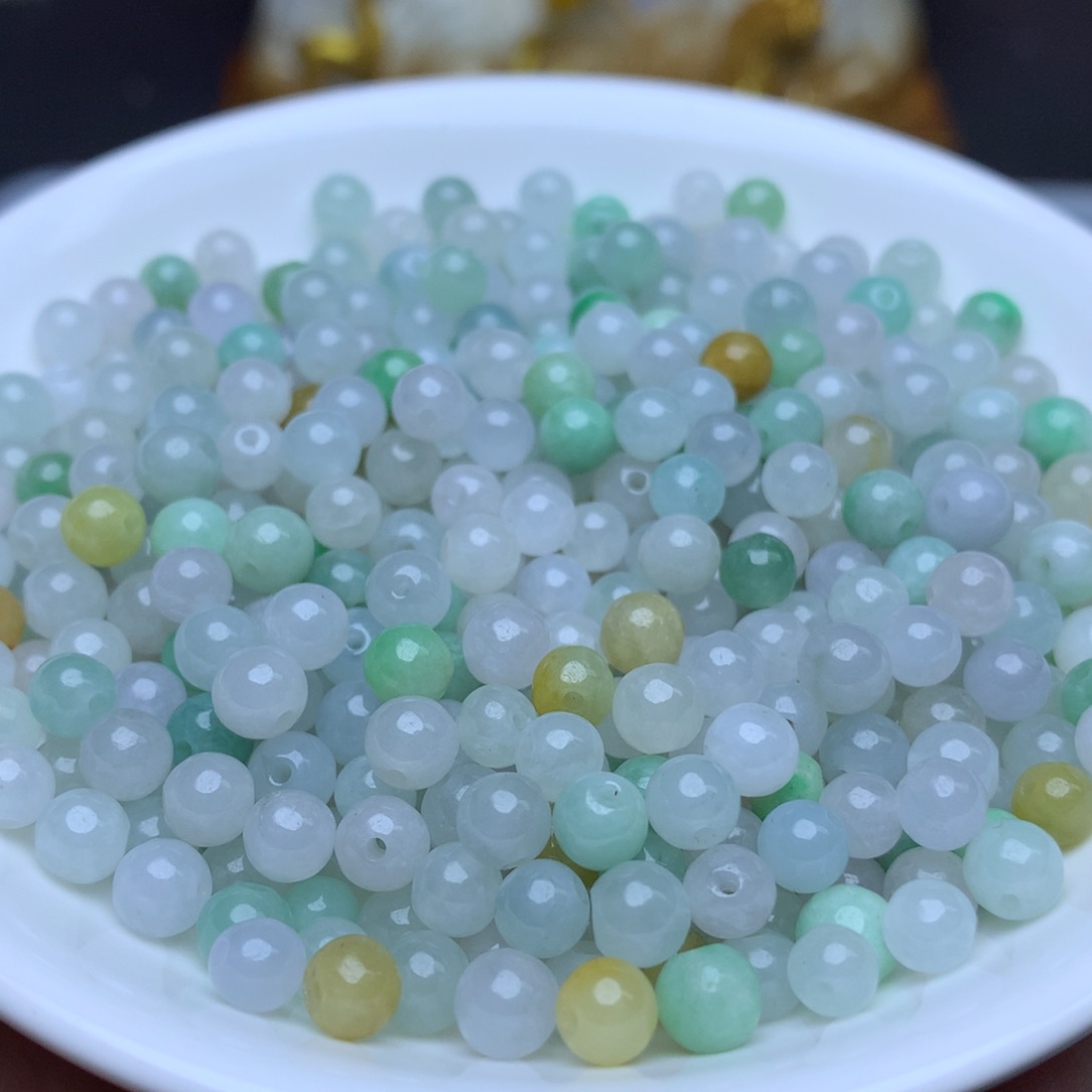 【闪购商品】翡翠手链未镶嵌卡5.5冰透三彩33个