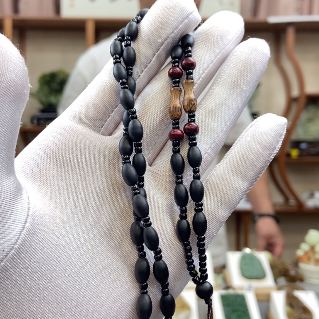 黑曜岩未镶嵌颈饰