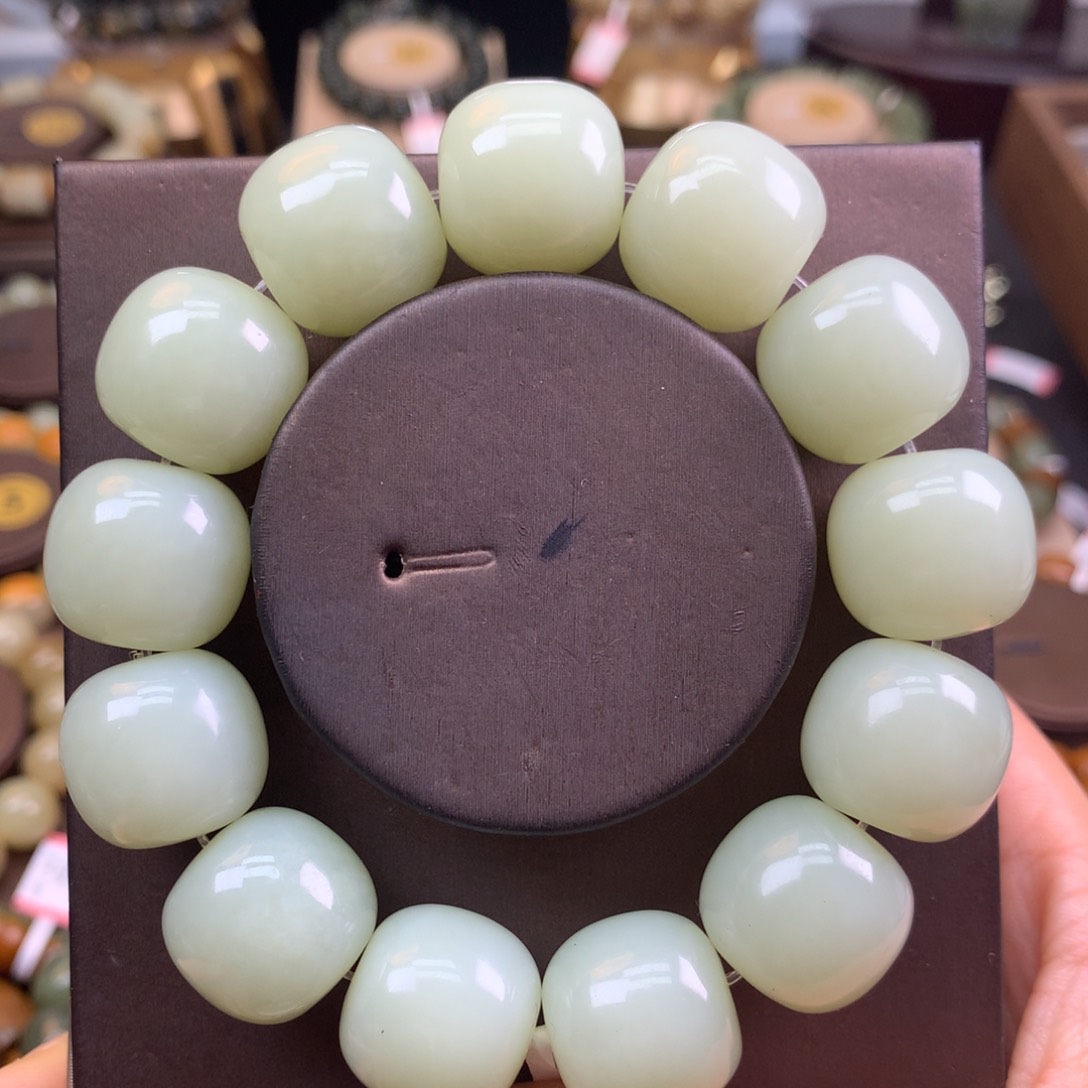 和田玉手链未镶嵌