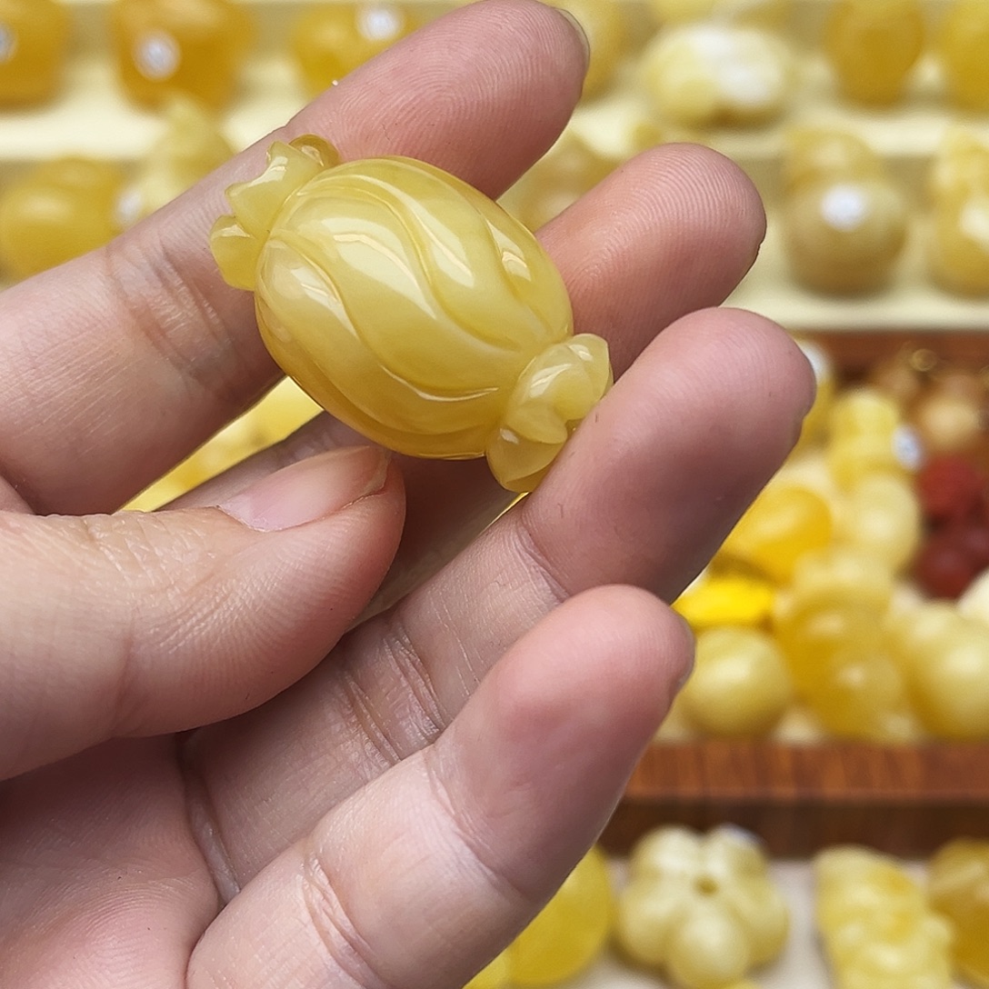 蜜蜡未镶嵌裸石天然