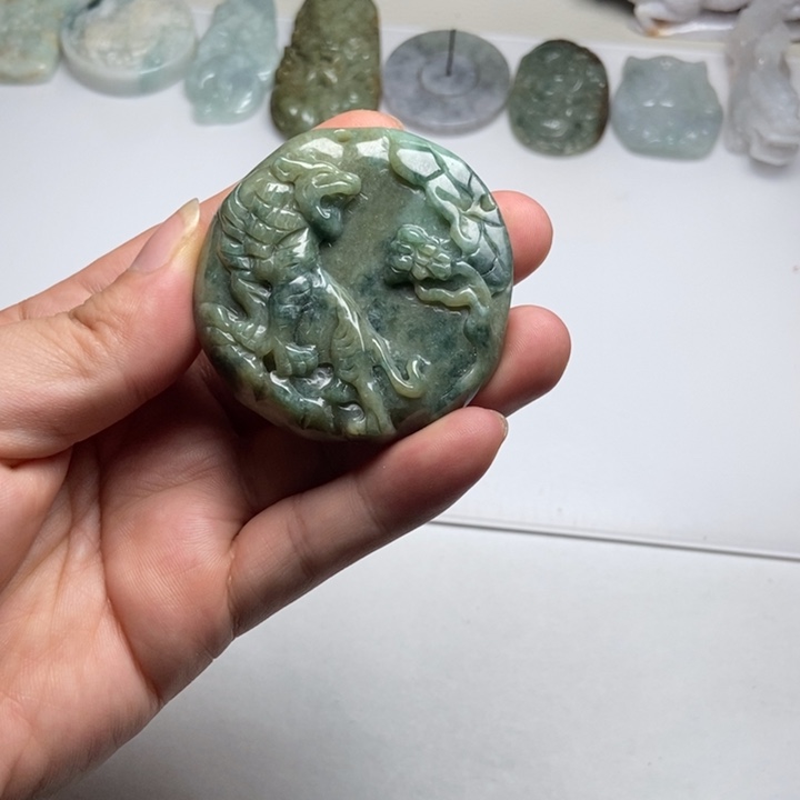 翡翠未镶嵌颈饰虎牌13