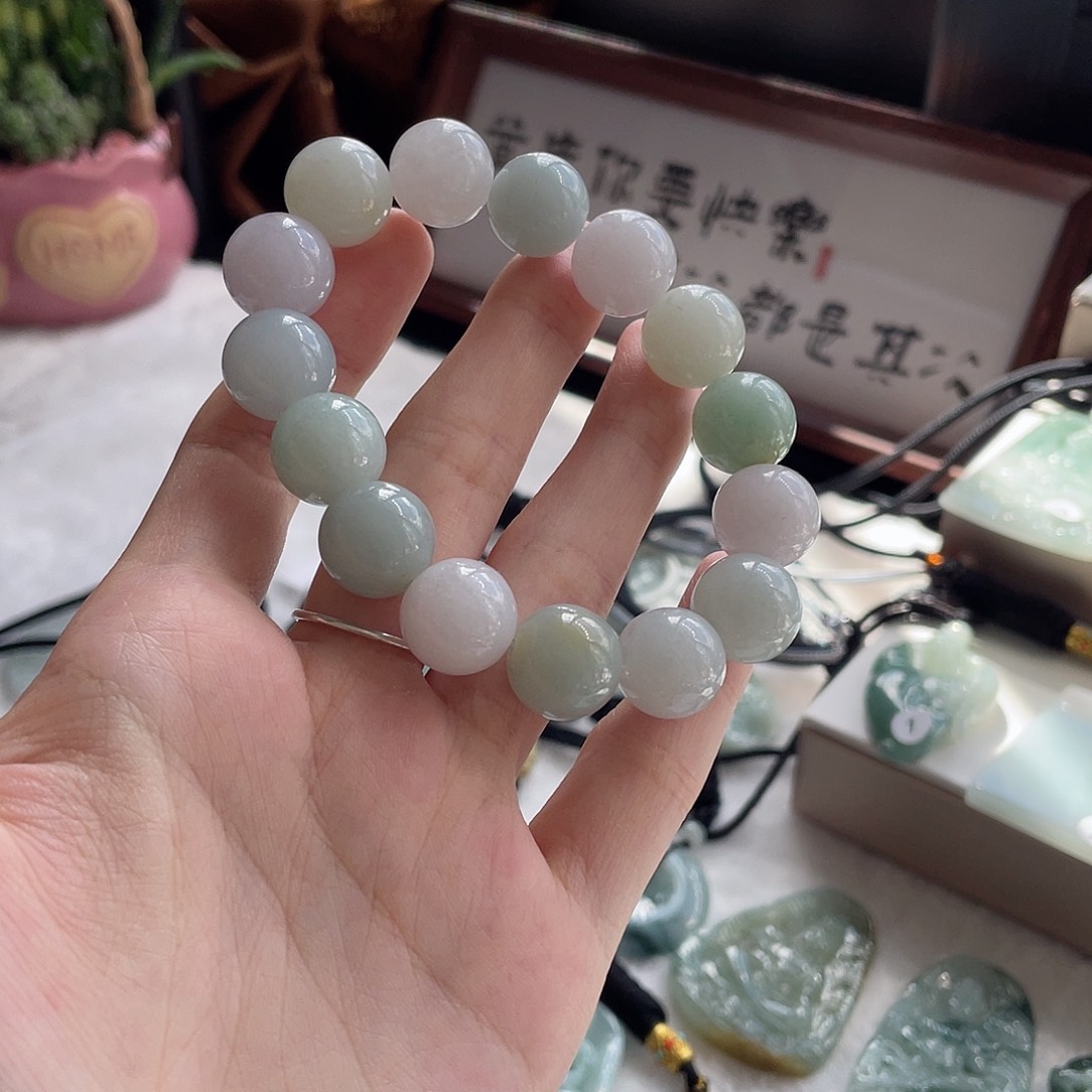 天***水翡翠未镶嵌颈饰手串