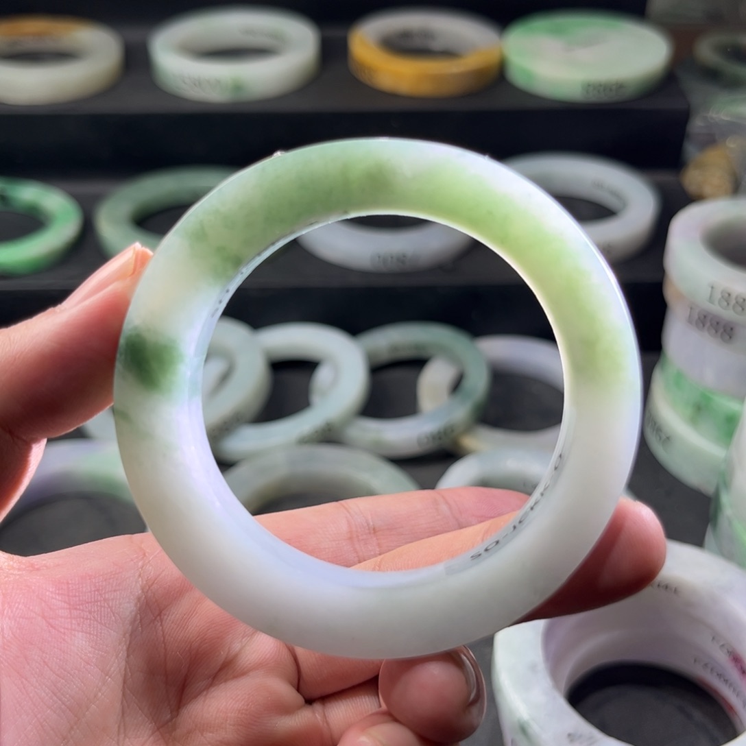 定制翡翠手镯未镶嵌