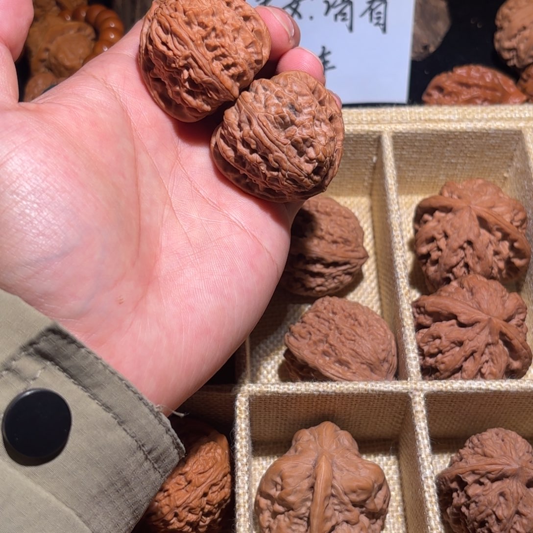 吊坠文玩核桃37+三角白