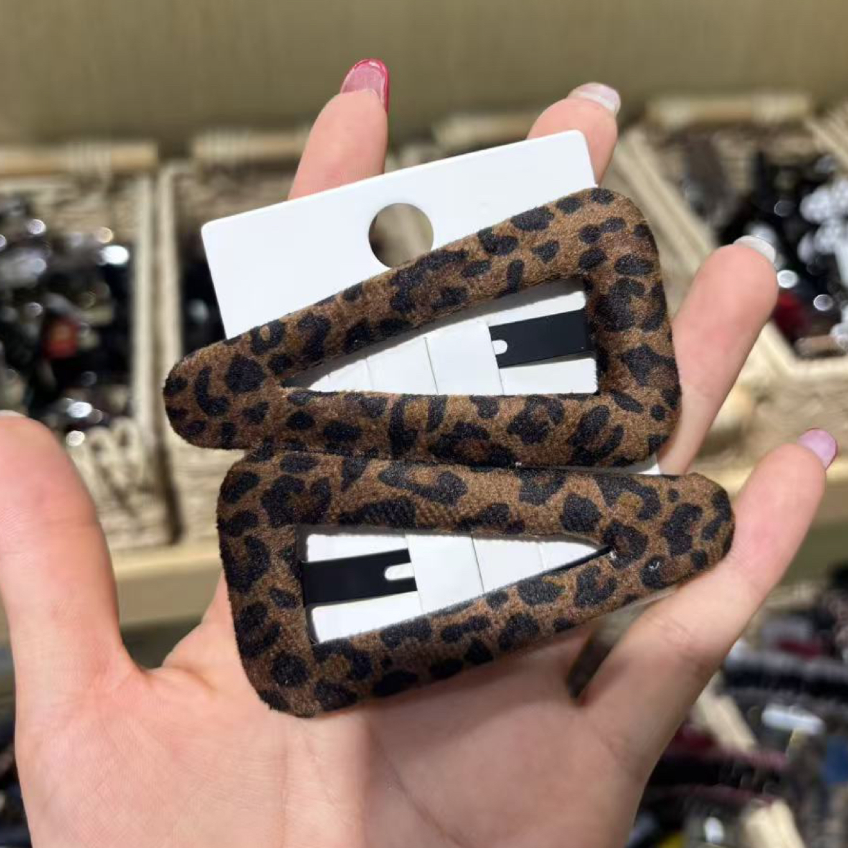 豹纹洋气BB夹到手一对风边夹日韩女发夹成人刘海夹简约可爱