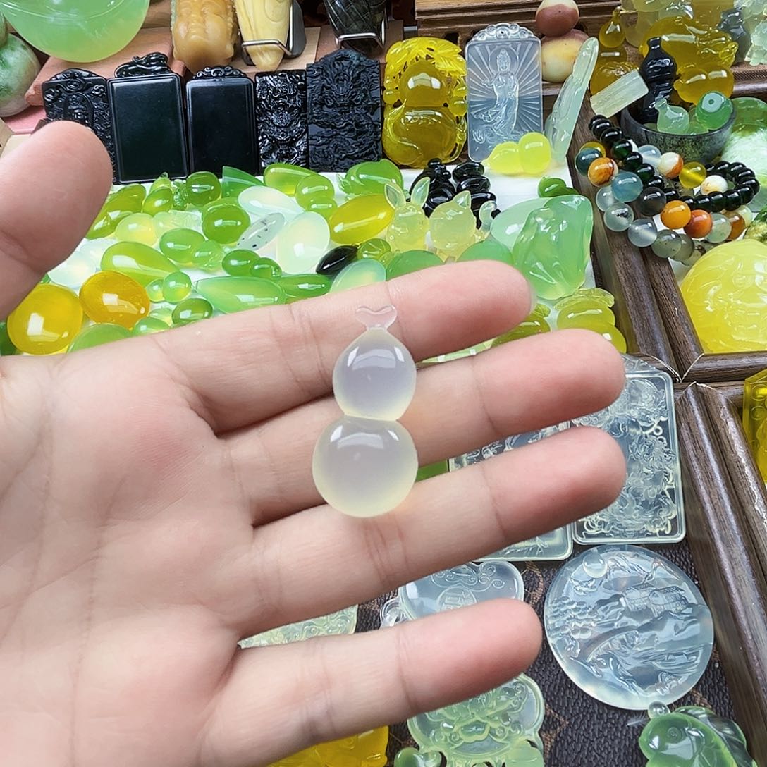 岫玉未镶嵌吊坠(不含链)