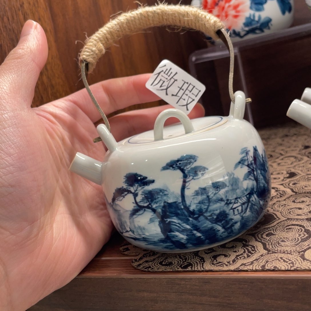 釉下手绘茶具微瑕