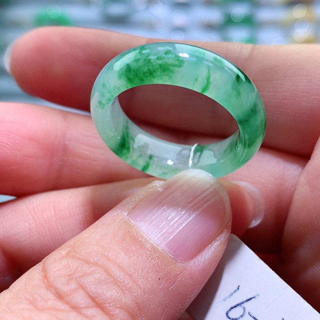 翡翠戒指未镶嵌16-17号