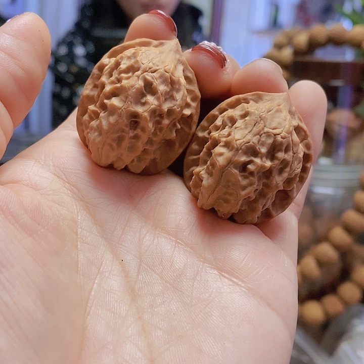 【闪购商品】文玩核桃把件30白蛇谷迷你