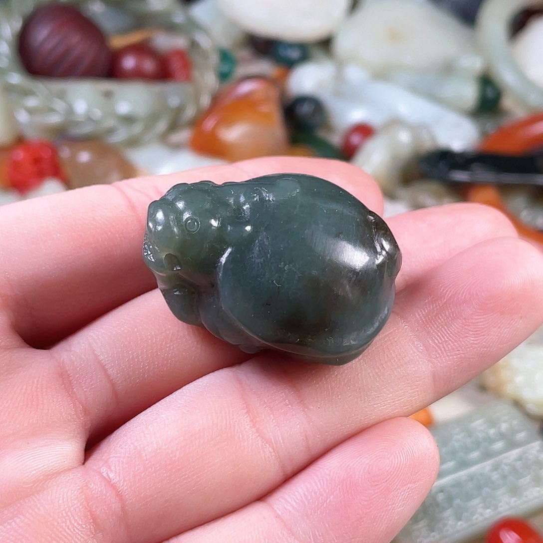 和田玉（糖玉）颈饰未镶嵌