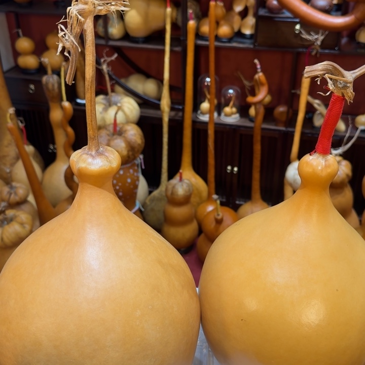 M***杨大叶紫檀（黑酸枝木类）