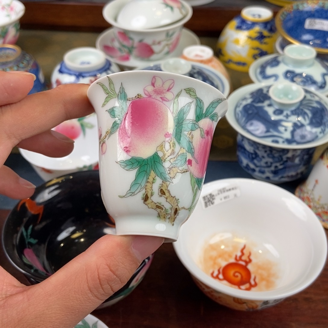 陶瓷艺术家的作品是一种