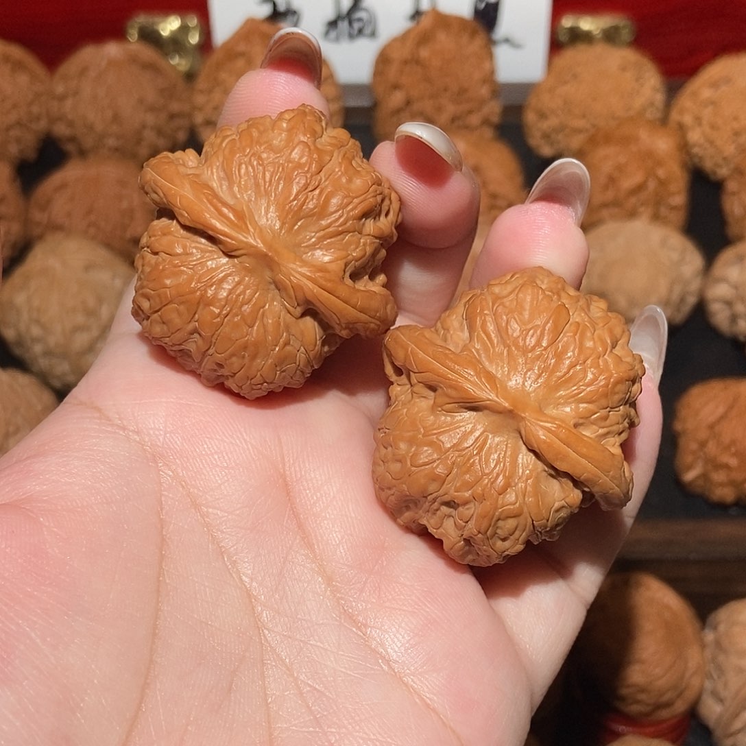 吊坠文玩核桃血麒麟40